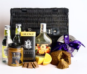 **New**Orange Gin Celebration Hamper: Orange Gin 20cl, Yorkshire Tonic 200ml x 2, Sloe Port Fruit Cake, Orange Liqueur Jam and Orange Chocolate Bar